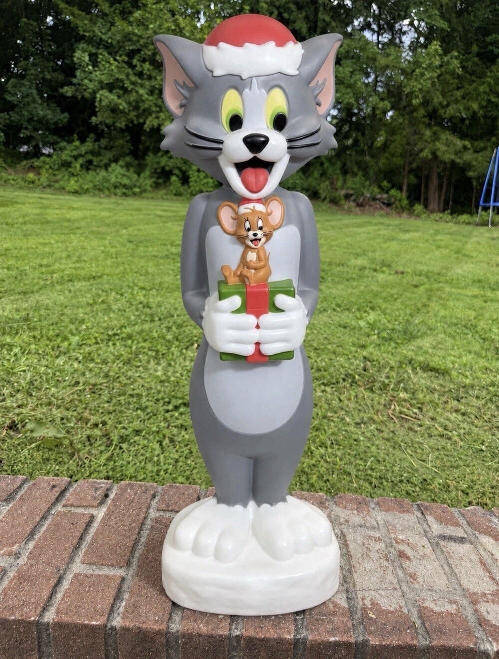 2026 Outdoor Inside Tom And Jerry Christmas Holiday Blow Mold Brand New 32”